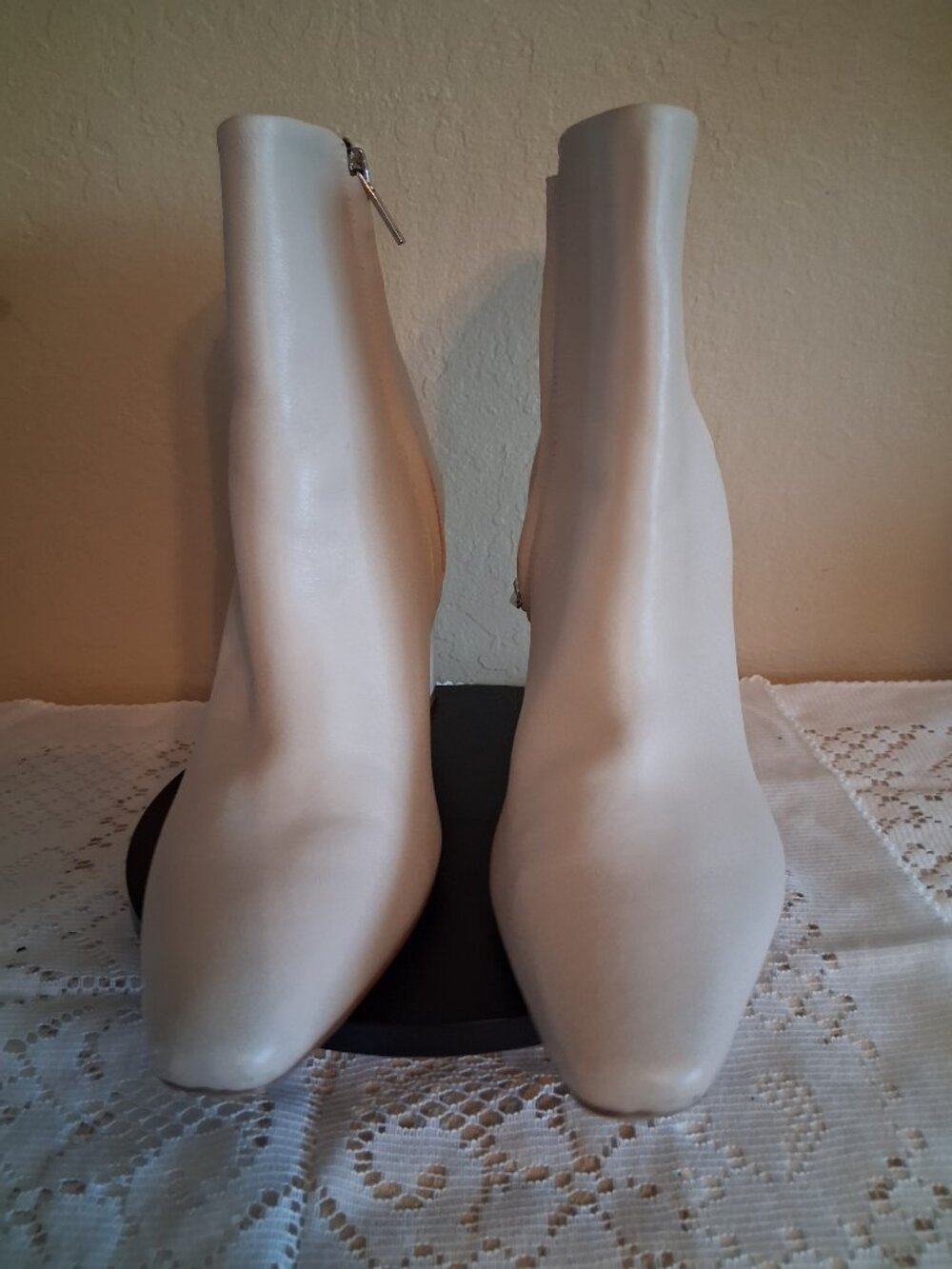 Mark Fisher L.T.D. Yanar pointed toe ankle boots. Ivory shade. Size 9 1/2. - Picture 7 of 15